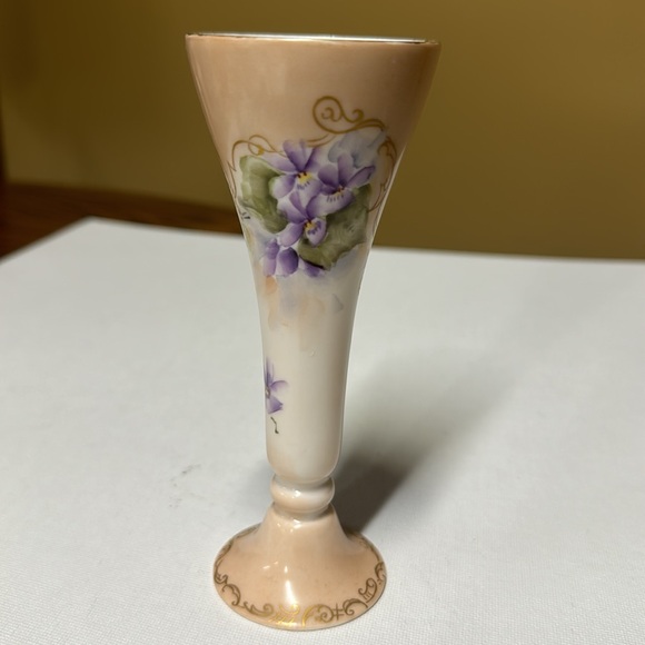 D&C Limoges Bud Vase Handpainted Purple Flowers Delinieres & Co. 5.75” tall - Picture 2 of 6